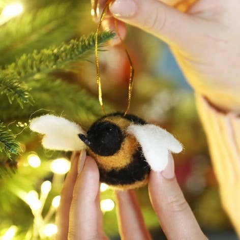 Felt Buzzy Bee Hanging ornament Decoration