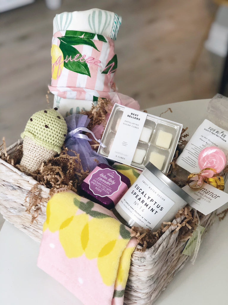 CUSTOMIZE your own Gift Basket