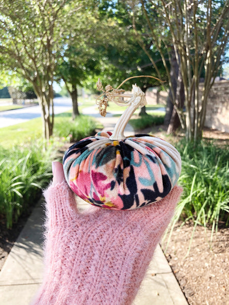 Floral velvet pumpkin with tendrils